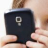 bambini-bambino-smartphone